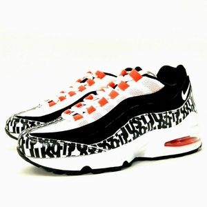 Nike Air Max 95  Just Do It Print Grade School Size 4y Shoes
